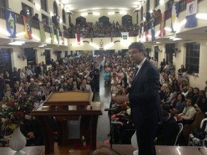 Lindbergh na igreja: cena corriqueira durante 2013