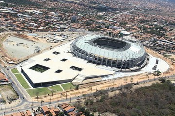 Dilma inaugura Castelão, primeira arena concluída para a Copa  